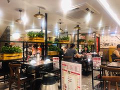 大堂-八合里牛肉火锅(新洲店)