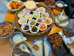 -包整·丝娃娃(一览甲秀楼风景店)