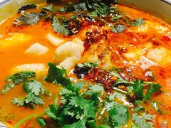 -云海肴·汽锅鸡·云南菜(天山百盛优客店)