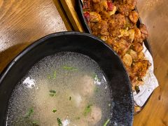 野馄饨-老东镇啤酒屋海鲜加工·蒸汽海鲜·海鲜烧烤(台东店)