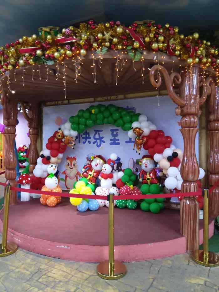 武商众圆松松小镇(武商众圆广场店)-"在家附近,所以带孩子来玩比较