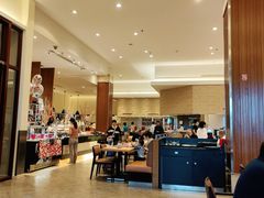 -亚龙湾希尔顿自助餐厅·海鲜·烧烤·沙滩BBQ·现场乐队