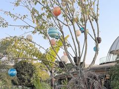 -茅草房·河畔园林火锅