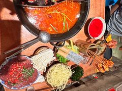 -周小明火锅(黑金冠社区店)