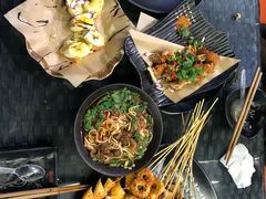 -何师烧烤·香辣蟹·川菜·30年老品牌(太古里旗舰店)