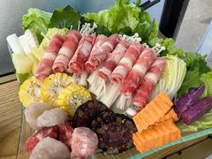 荤素拼盘-三个椰子·现砍椰子鸡(金源CBD店)