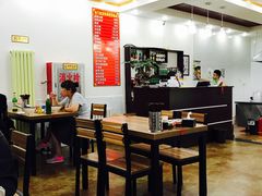 大堂-杨记老门框百年卤煮(回龙观文华西路店)