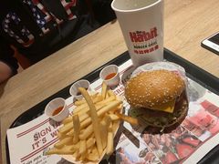 -The Habit Burger Grill 哈比特汉堡(复兴soho店)