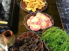 -民食香·腊排骨野生菌美食(木府店)