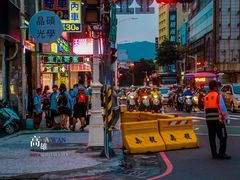 -六合夜市