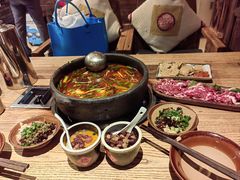 -贵厨酸汤牛肉(花果园国际中心店)