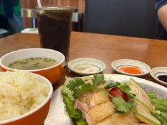 -绿柠食堂(北外滩店)