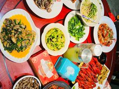 -肥肥虾庄·金牌油焖大虾(汉口城市广场店)
