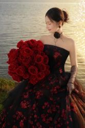 -喜爱高定婚纱摄影