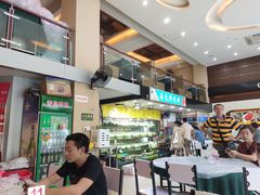 -覃记海鲜美食餐厅