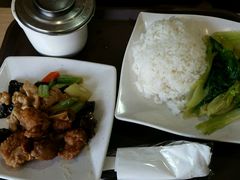 蒜香骨拼西芹木耳肉片-都城快餐(都信店)