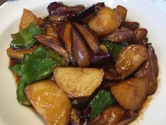 -关东小磨东北菜(上海长风大悦城店)