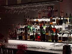 -FOUR PLAY BAR