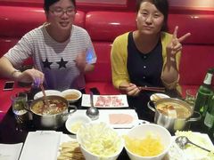 -唯爱KTV聚会餐厅(仙林东城汇店)