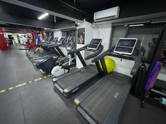 -坚果健身24小时工作室(定西路店)