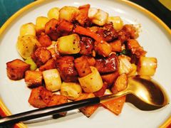 黑椒葱爆牛肉粒-钟菜·粤菜点心·宴请(海上世界·汇港二期店)