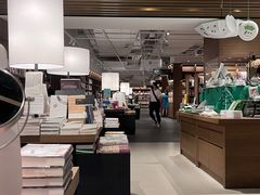-茑屋书店(天目里店)