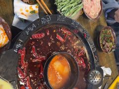 -黄潇洒老火锅(九眼桥宏济巷店)