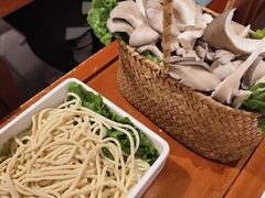 -老员外骨汤火锅(海州古城店)