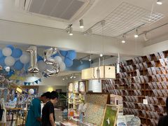 -猫的天空之城概念书店(束河店)