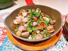 -云海肴·汽锅鸡·云南菜(天山百盛优客店)