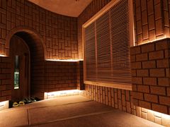 -涨巢·潮玩水疗局