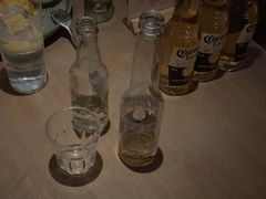 -FOUR PLAY BAR