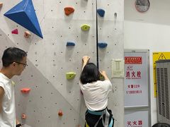 -龙景攀岩(海峡世茂广场店)