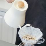 杭州探店 | 胡同里的现代感咖啡&古着店