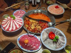 -萍姐火锅·公路夜市(武汉首店)