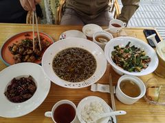 -泡桐树孙二娘私房菜