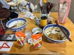 -沪西老弄堂面馆(定西路店)