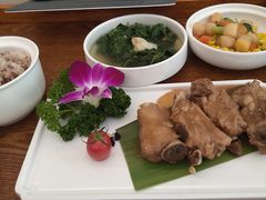 -雪梅月子中心(华侨城店)