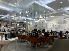 大堂-奈雪的茶(市百一店)
