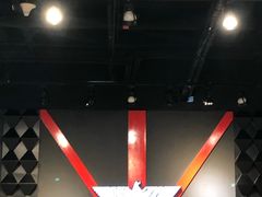 -BOY LONDON(上海佛罗伦萨小镇店)