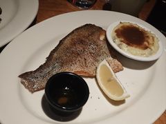 香煎海鲈鱼-Texas Roadhouse(世纪汇广场店)