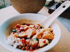 -穹六人间 people 6(岳阳路店)