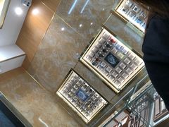 -亨得利名表服务中心(上海湾店)