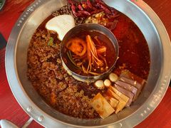 -谭鸭血老火锅 (云梦店)