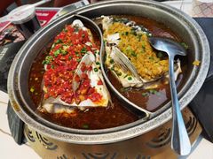-阿瓦山寨·湘菜现炒·剁椒鱼头王(咸阳总店)