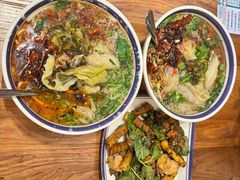 -云阿蛮云南生烫牛肉米线(奉贤路店)