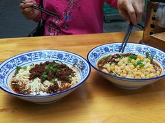 -渝之汇牛肉豌杂面