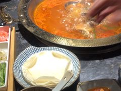 -野山舂·贵州现舂酸汤牛肉(东山店)