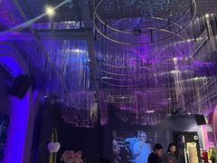 -Darling Queen·Mini·Live·House