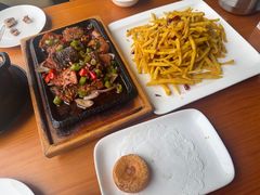 -莲餐厅·湖北菜·潜江小龙虾店(愚园路店)